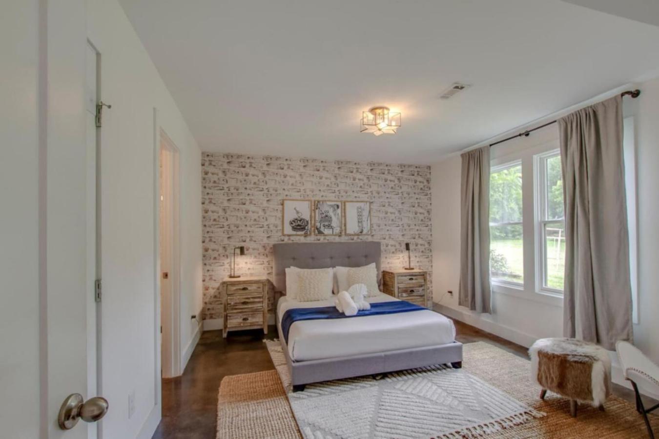 Howdy House New And Trendy With Rooftop Deck Нашвил Екстериор снимка